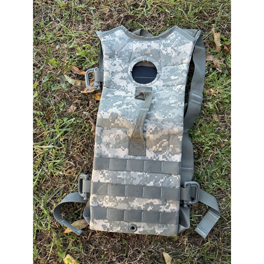 ACU Camelback Hydration‎ Carrier USGI 100 OZ 3L System US Army No Bladder